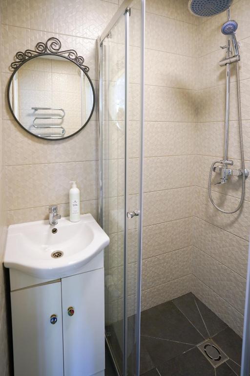 Житло: Покоївка в готель Vienna Marriott Hotel — 1