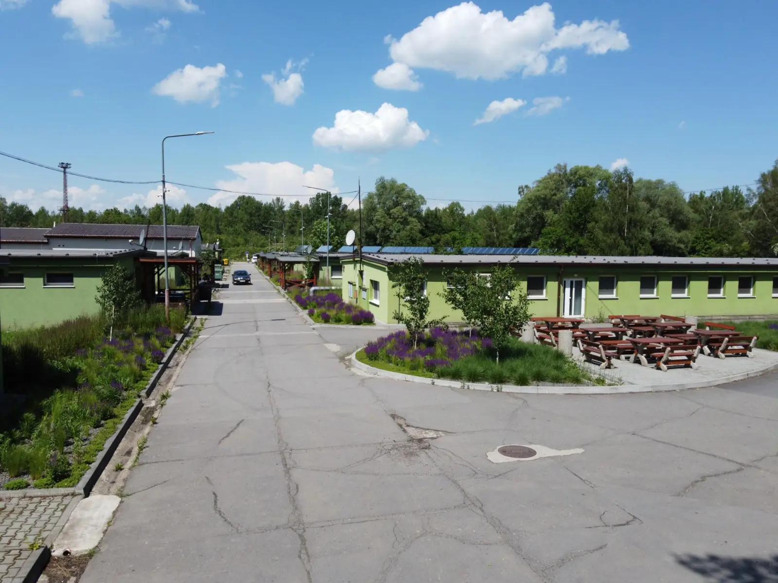 Територія житлового комплексу для працівників у Вратімові